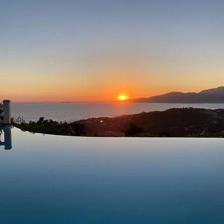 Villa De Standing 12 Couchages - Vue Sur - Piscine à Débordement Chauffée Albitreccia